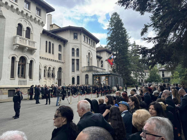 Тленните останки на цар Фердинанд I пристигнаха в България