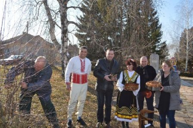 Опицвет и Драговищица отбелязаха деня на лозаря 